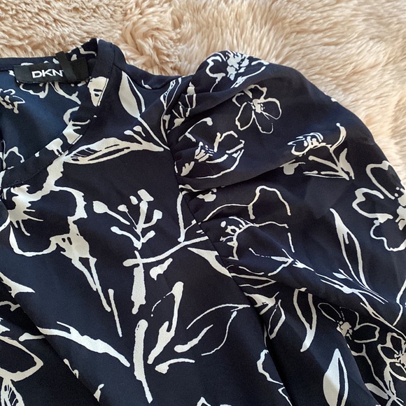 DKNY navy blouse - Picture 2 of 3